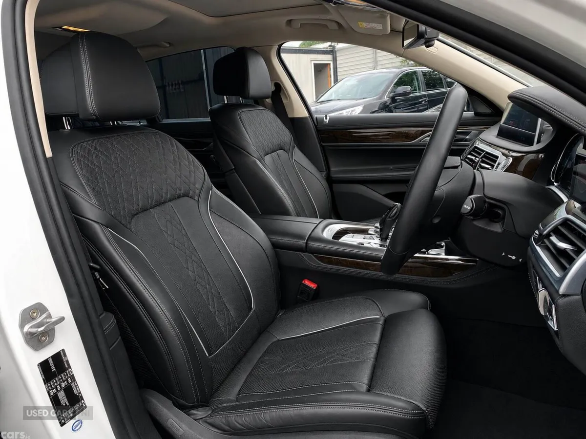 BMW 7-Series , Petrol, 2016, White