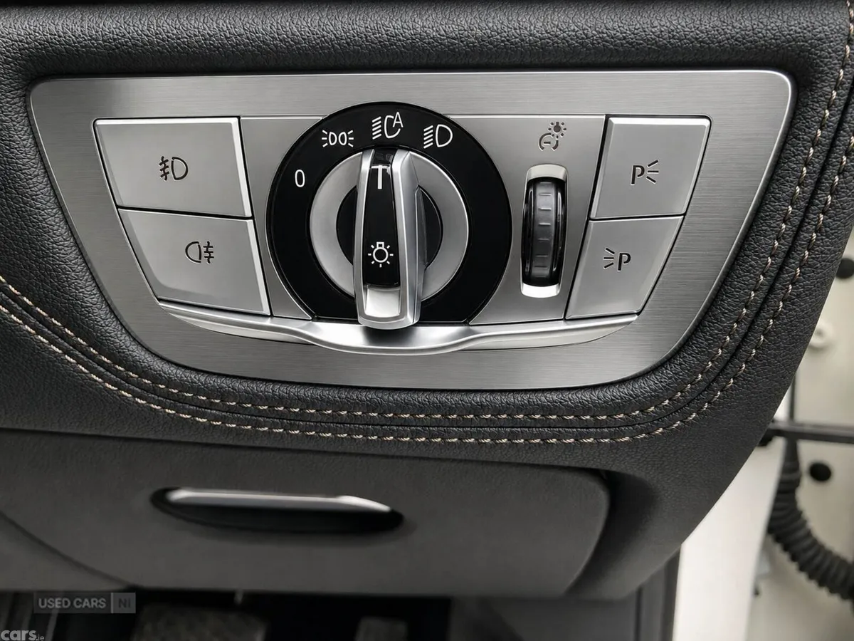 BMW 7-Series , Petrol, 2016, White