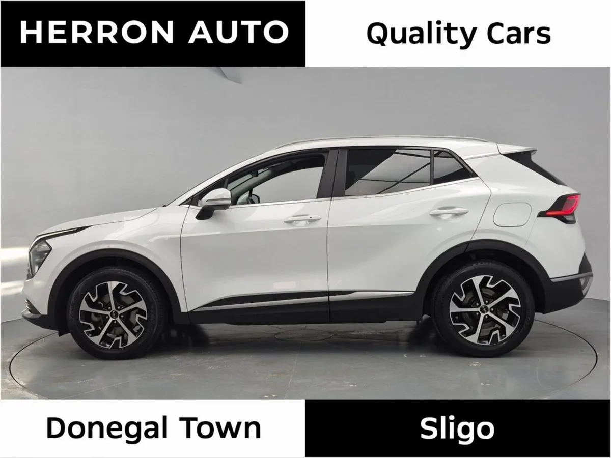 Kia Sportage SUV, Petrol Hybrid, 2023, White