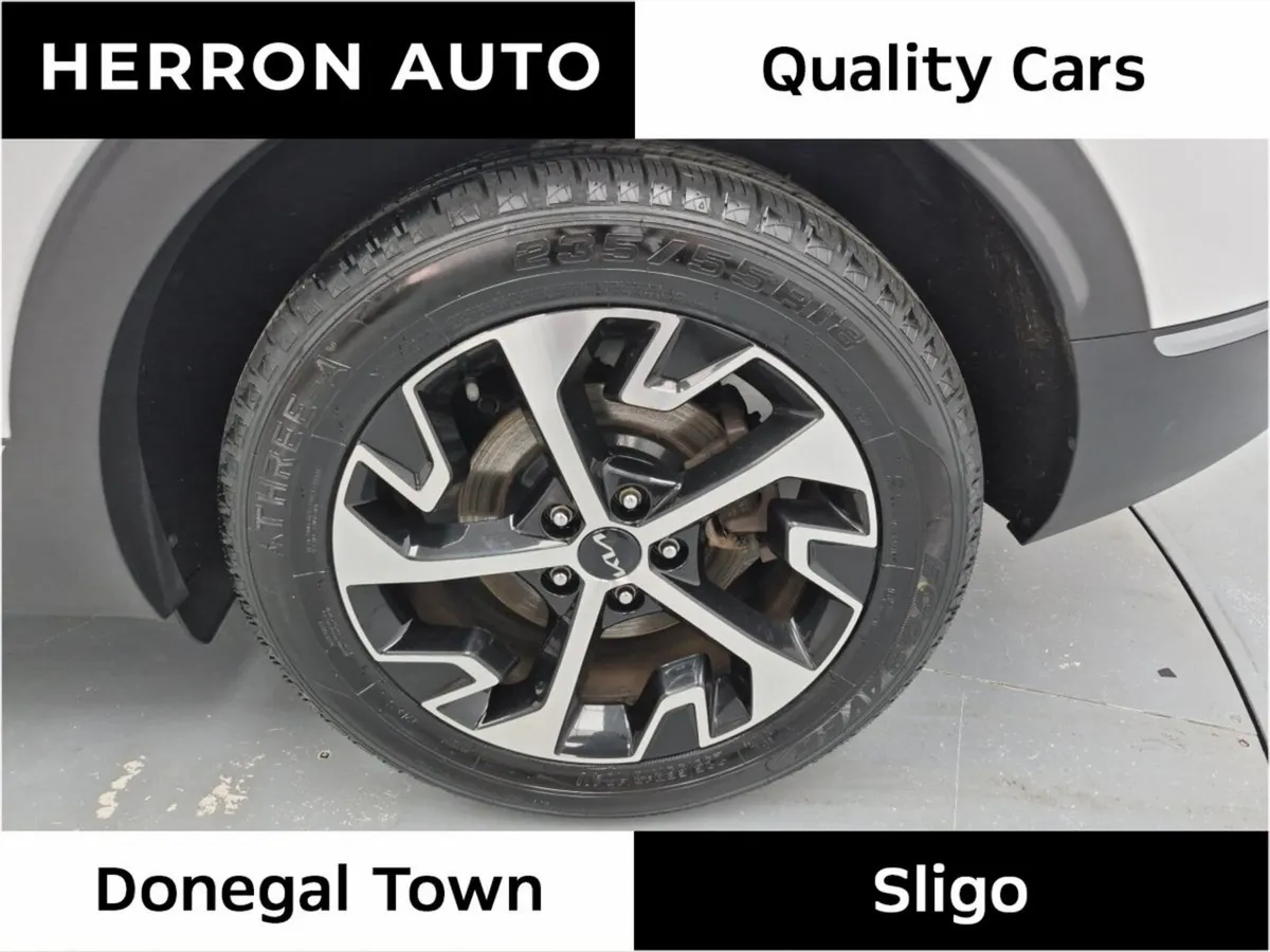 Kia Sportage SUV, Petrol Hybrid, 2023, White