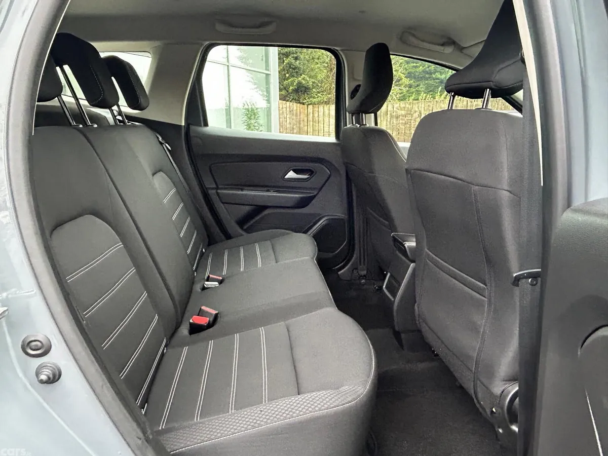 Dacia Duster SUV, Petrol, 2023, Grey