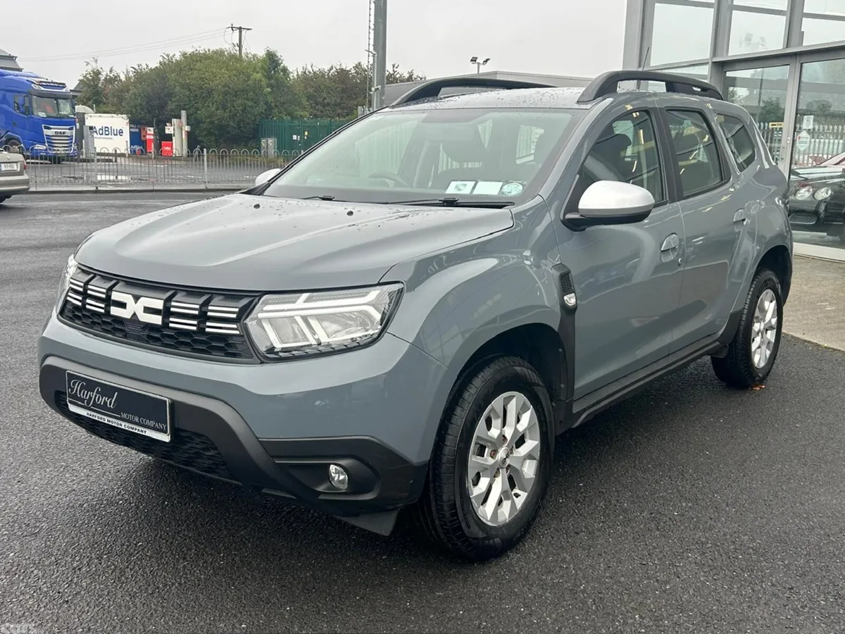 Dacia Duster SUV, Petrol, 2023, Grey