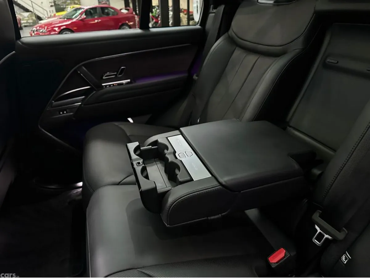 Land Rover Range Rover SUV, Petrol Plug-in Hybrid, 2023, Black
