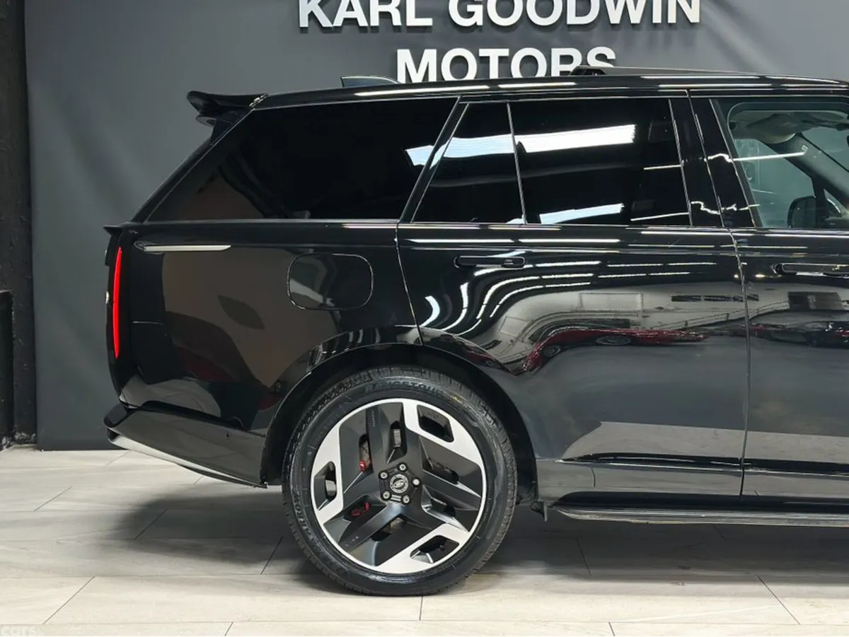 Land Rover Range Rover SUV, Petrol Plug-in Hybrid, 2023, Black