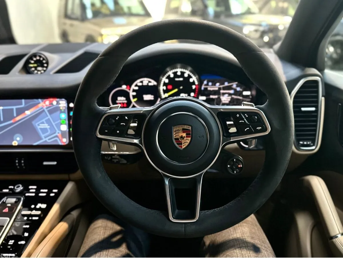 Porsche Cayenne SUV, Petrol Plug-in Hybrid, 2022, Blue