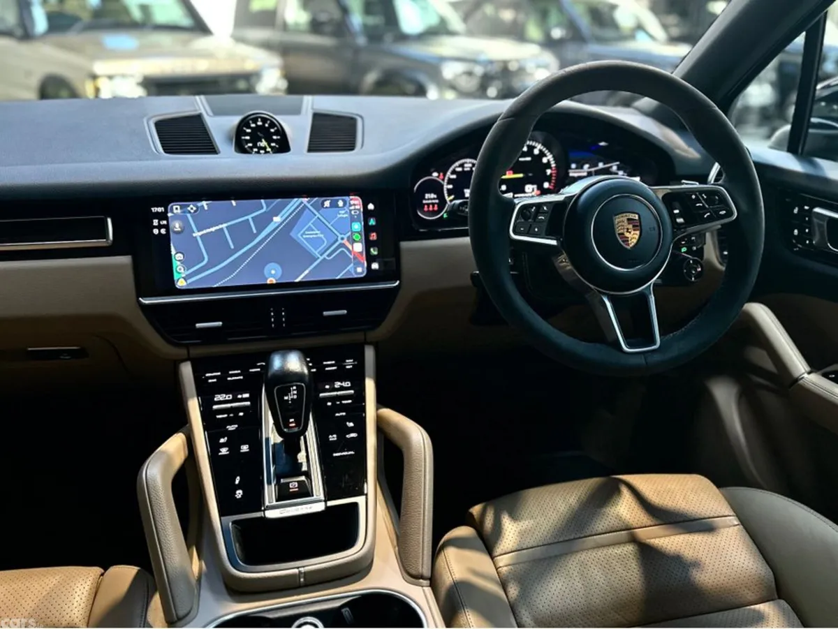 Porsche Cayenne SUV, Petrol Plug-in Hybrid, 2022, Blue