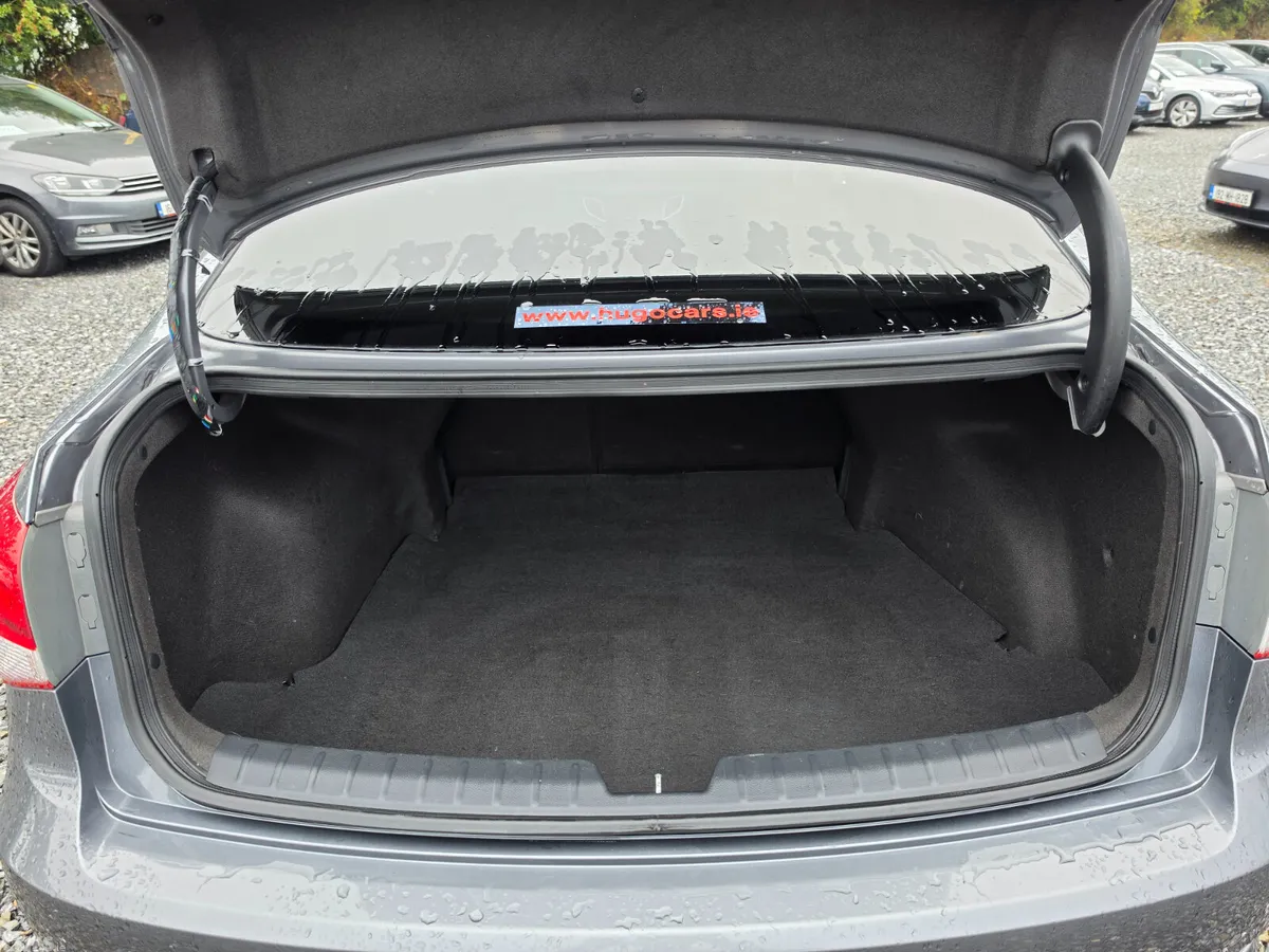 Hyundai i40 Saloon, Diesel, 2017, Silver