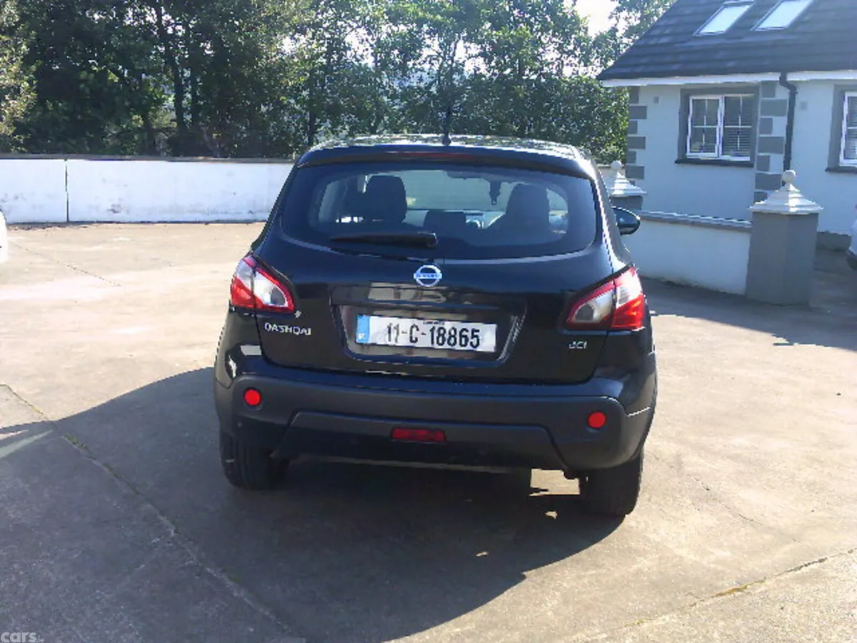 Nissan Qashqai Hatchback, Diesel, 2011, Black