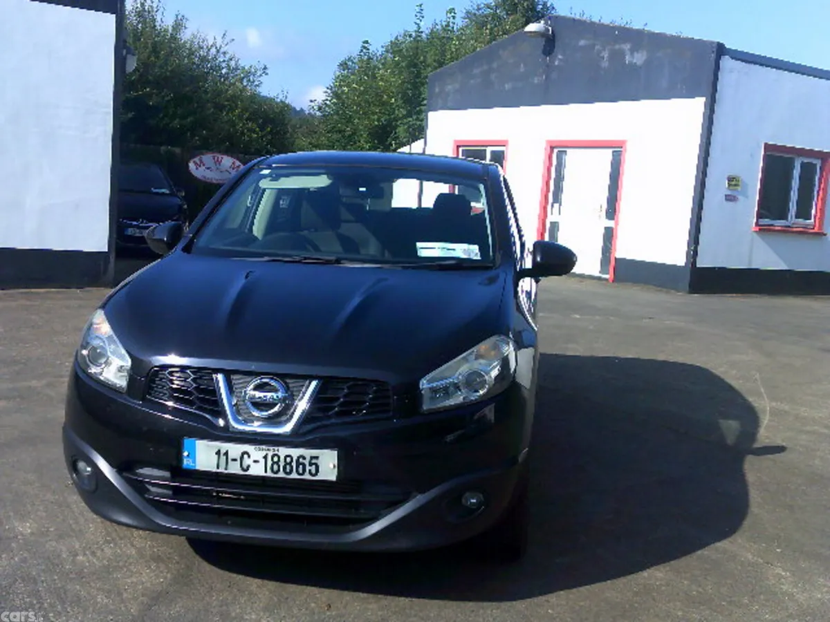 Nissan Qashqai Hatchback, Diesel, 2011, Black