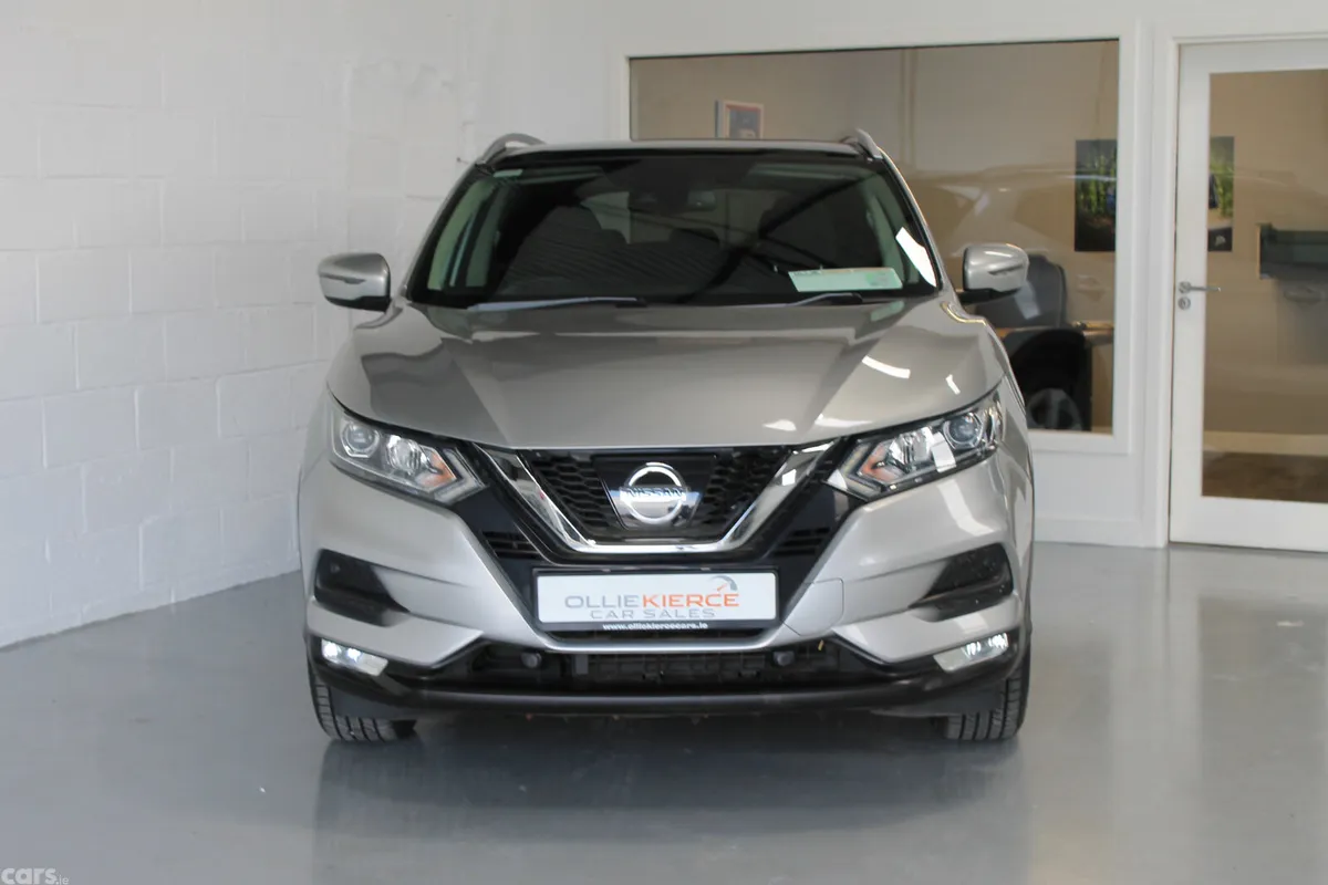 Nissan Qashqai MPV, Diesel, 2018, Grey