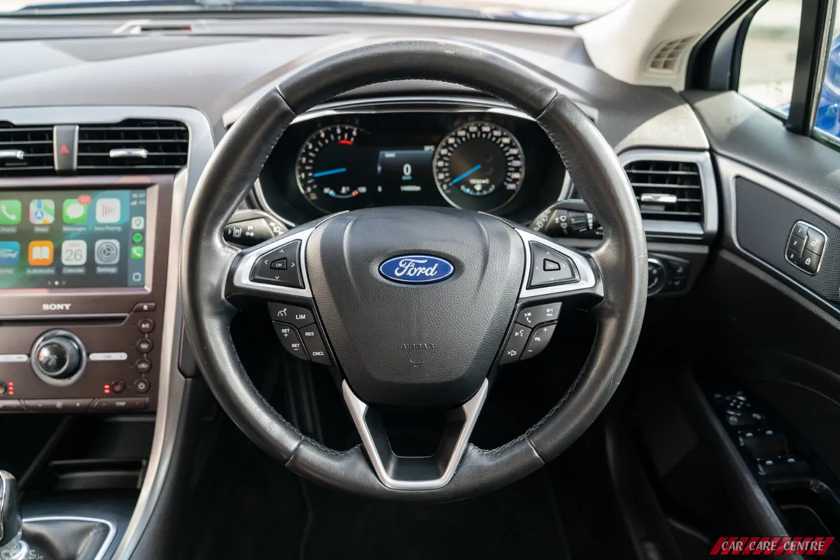 Ford Mondeo Hatchback, Diesel, 2017, Blue
