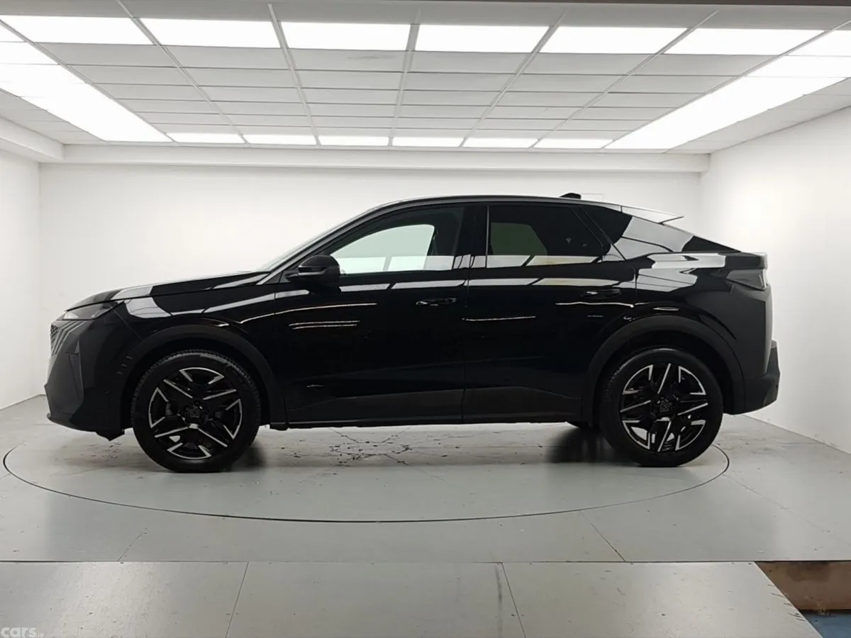 Peugeot 3008 MPV, Petrol Hybrid, 2024, Black
