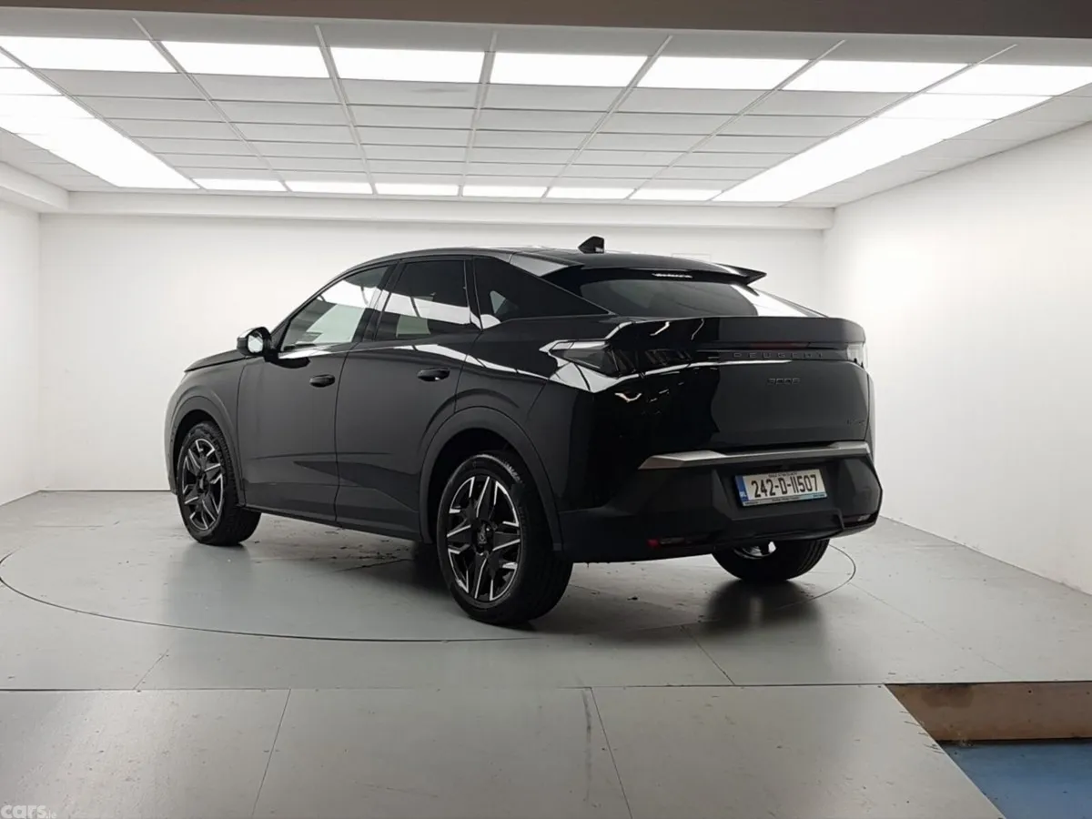 Peugeot 3008 MPV, Petrol Hybrid, 2024, Black