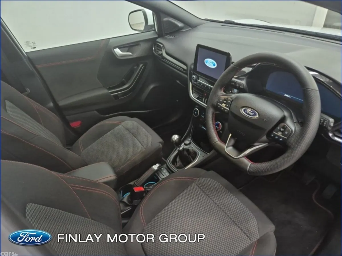 Ford Puma MPV, Petrol, 2024, White