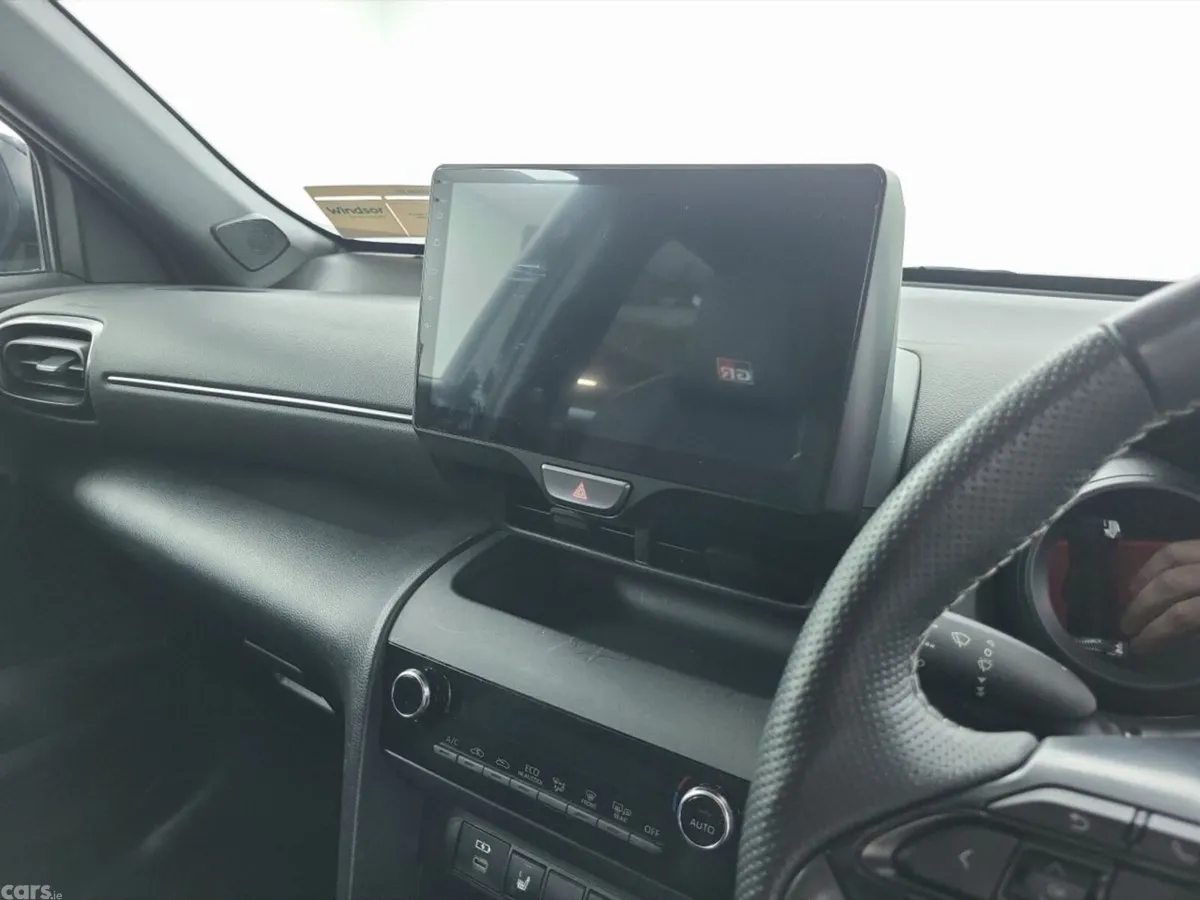 Toyota Yaris Cross SUV, Petrol Hybrid, 2023, Black