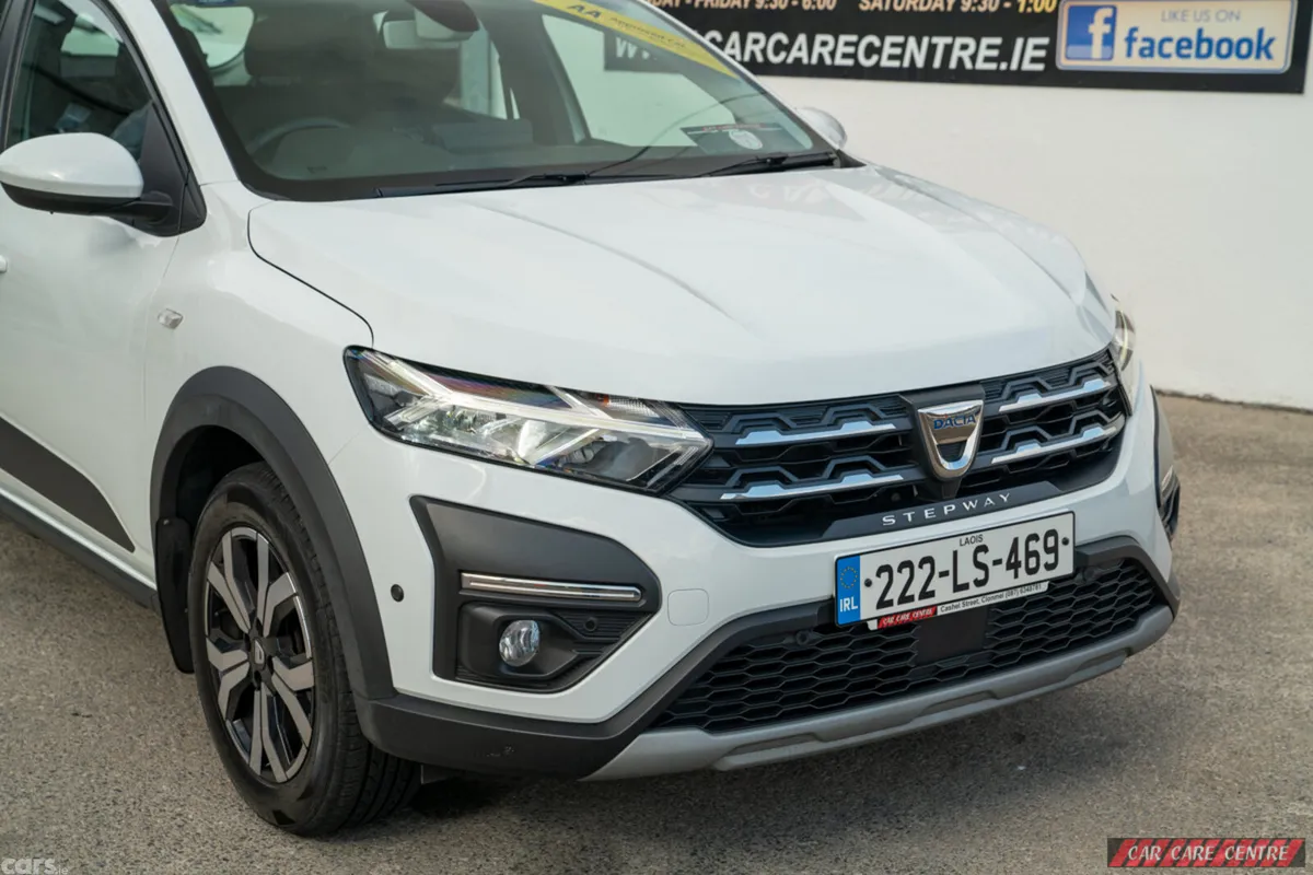 Dacia Sandero Stepway Hatchback, Petrol, 2022, White