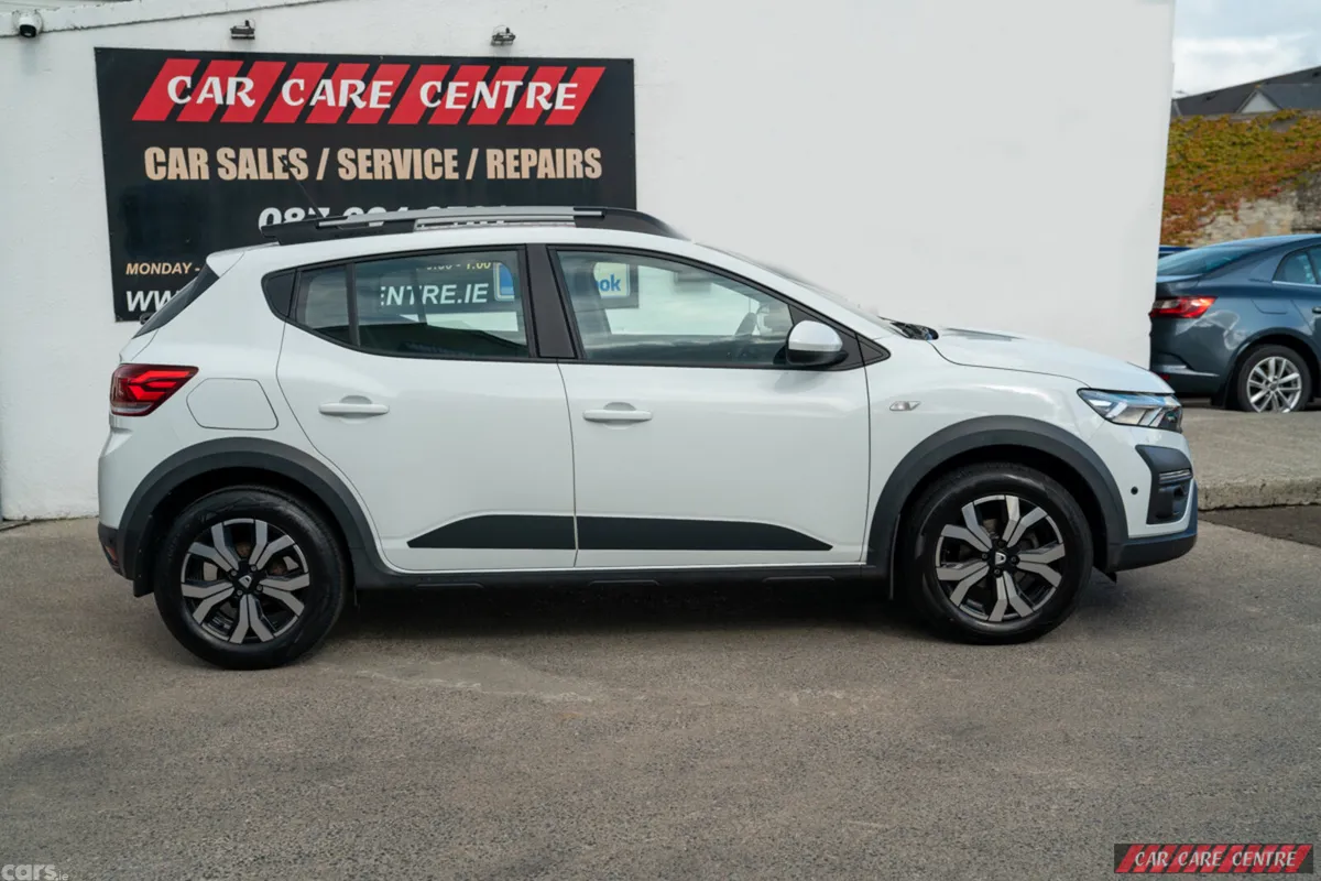 Dacia Sandero Stepway Hatchback, Petrol, 2022, White