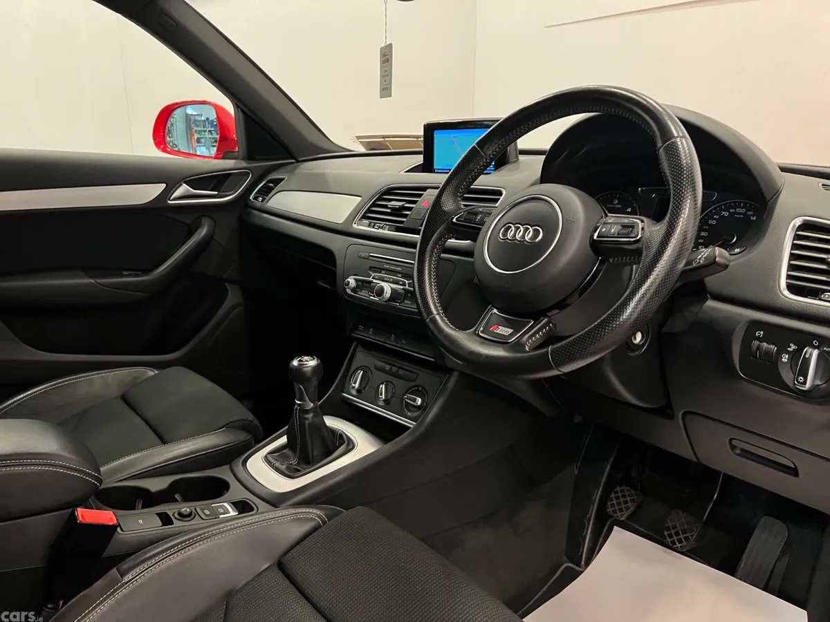 Audi Q3 SUV, Diesel, 2016, Red
