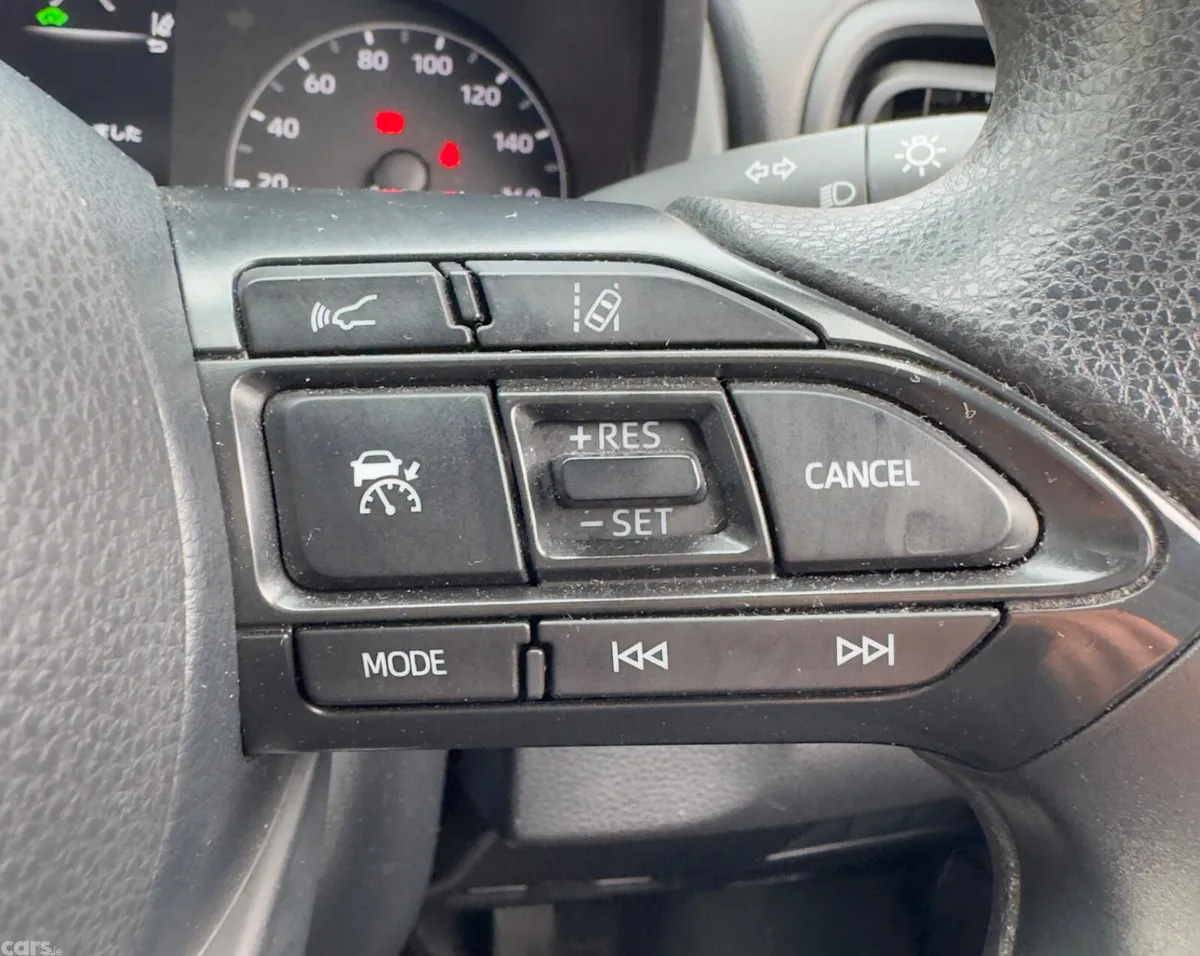 Toyota Yaris Hatchback, Petrol Hybrid, 2022, Blue