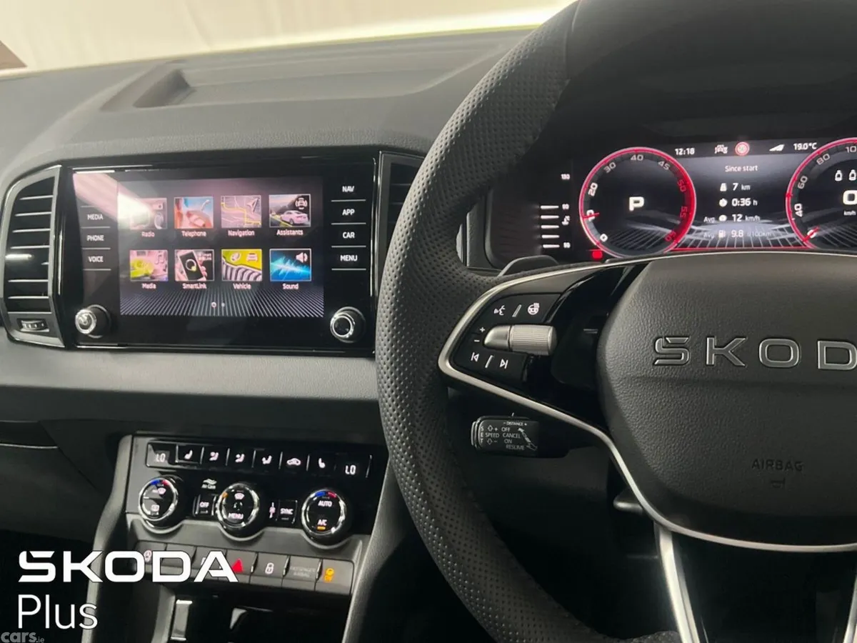 Skoda Karoq SUV, Diesel, 2026, Grey