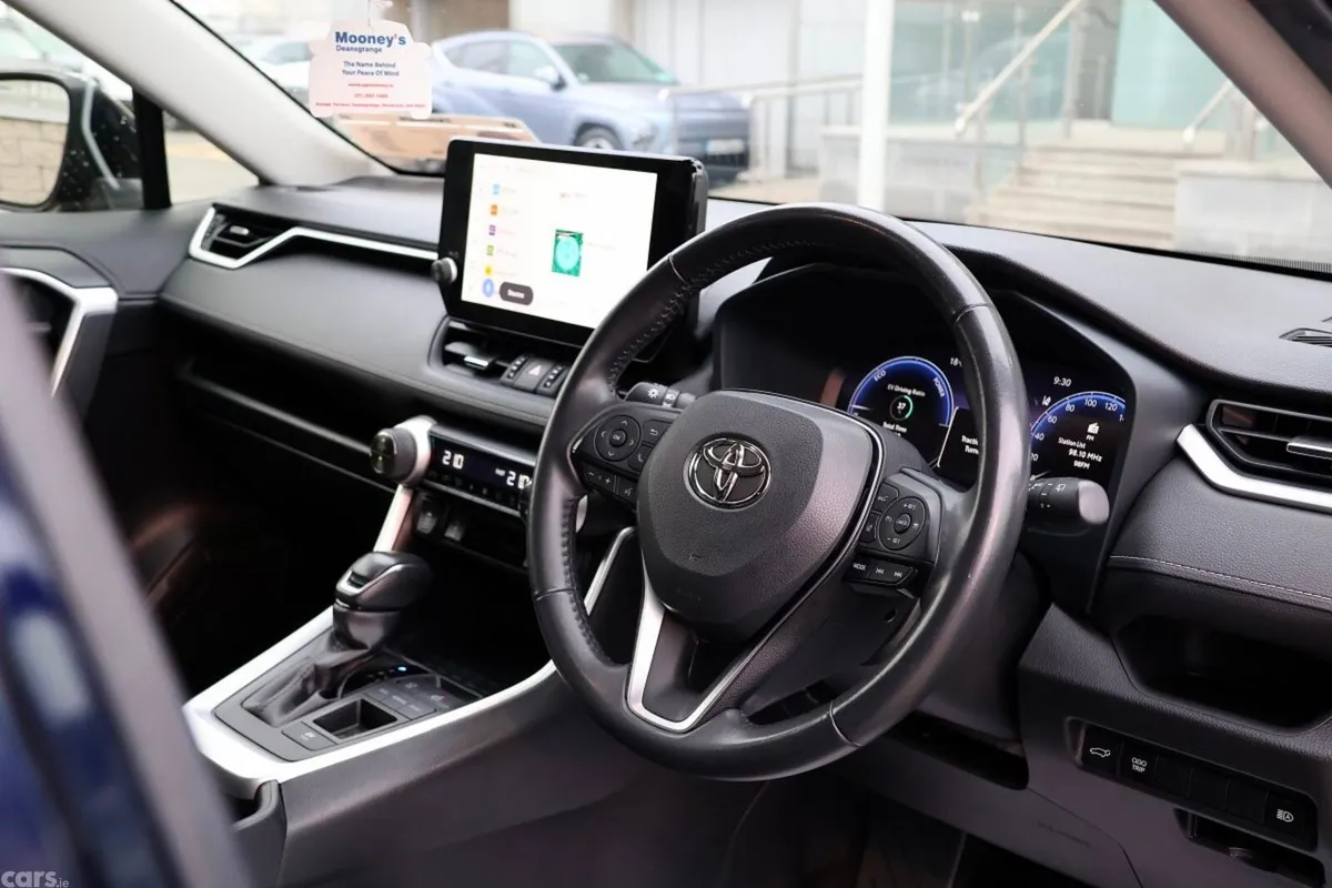 Toyota RAV4 SUV, Petrol Hybrid, 2023, Blue