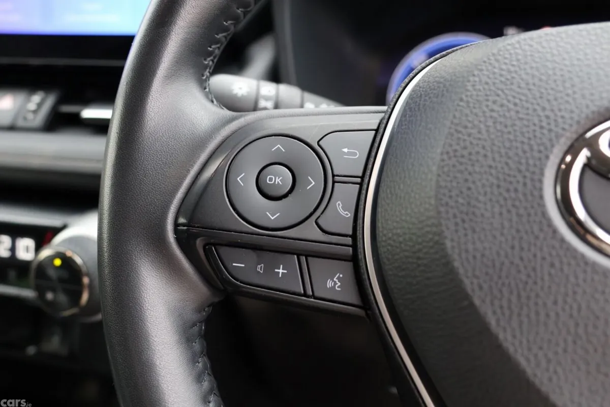 Toyota RAV4 SUV, Petrol Hybrid, 2023, Blue