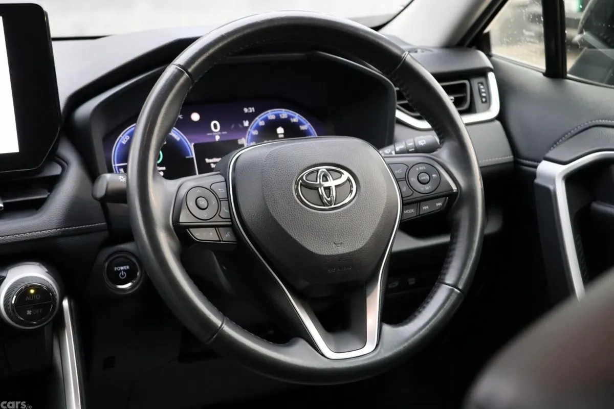 Toyota RAV4 SUV, Petrol Hybrid, 2023, Blue