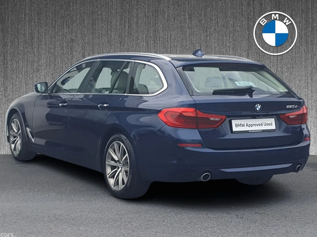 BMW 5-Series Estate, Diesel, 2018, Blue