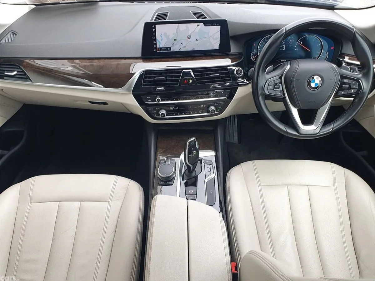 BMW 5-Series Estate, Diesel, 2018, Blue