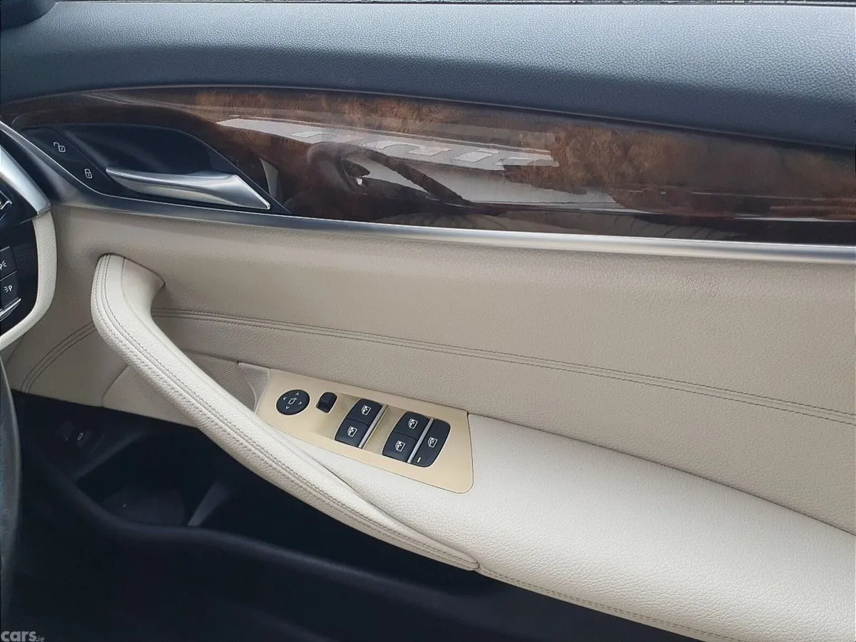 BMW 5-Series Estate, Diesel, 2018, Blue