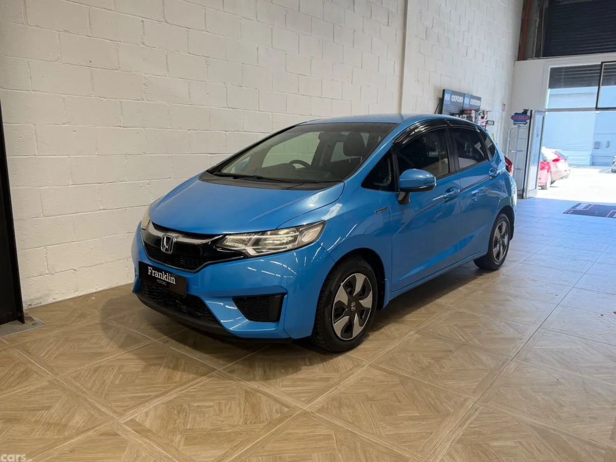 Honda Fit Hatchback, Petrol Hybrid, 2015, Blue