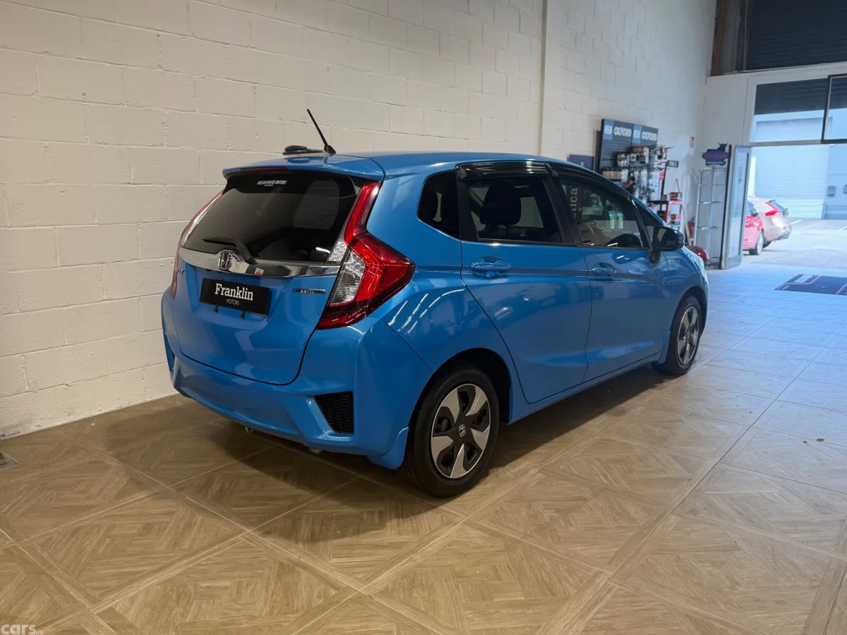 Honda Fit Hatchback, Petrol Hybrid, 2015, Blue