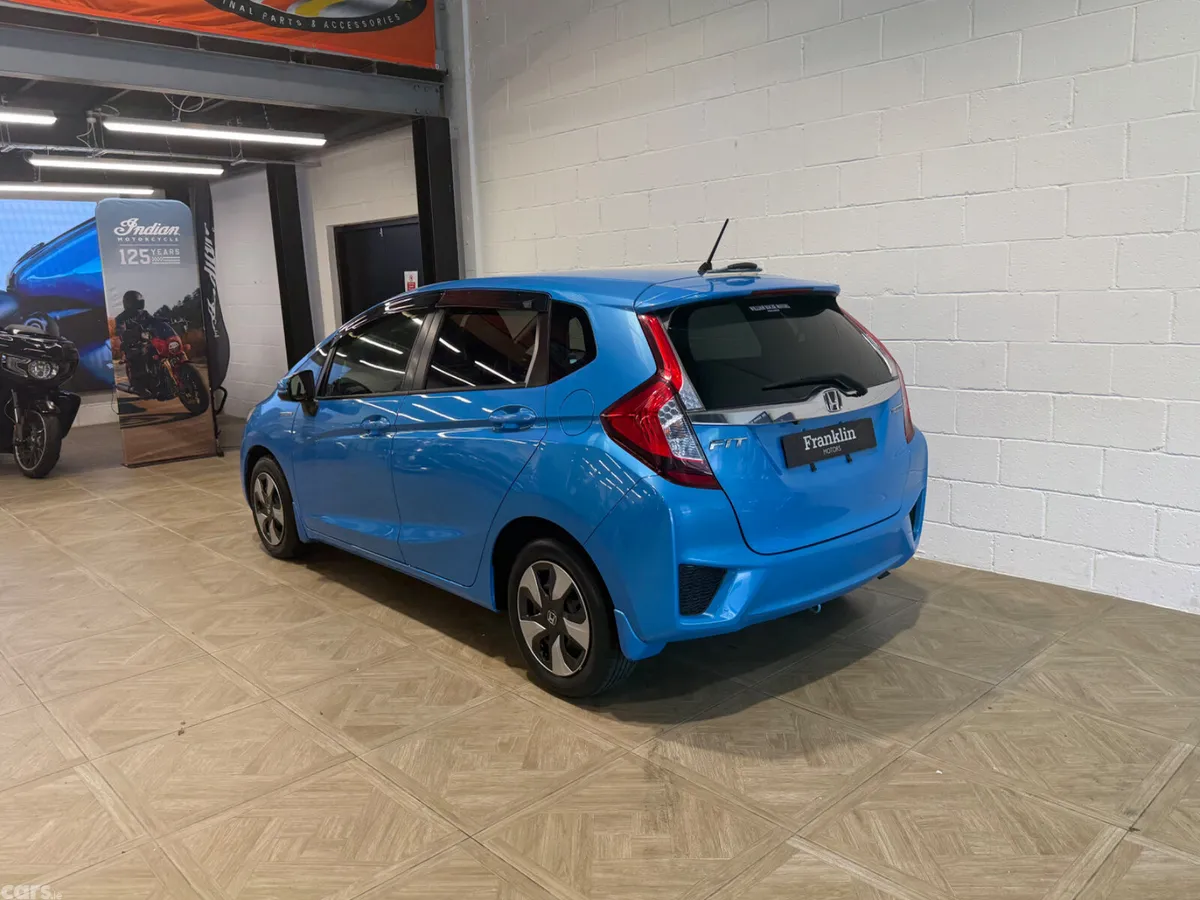 Honda Fit Hatchback, Petrol Hybrid, 2015, Blue