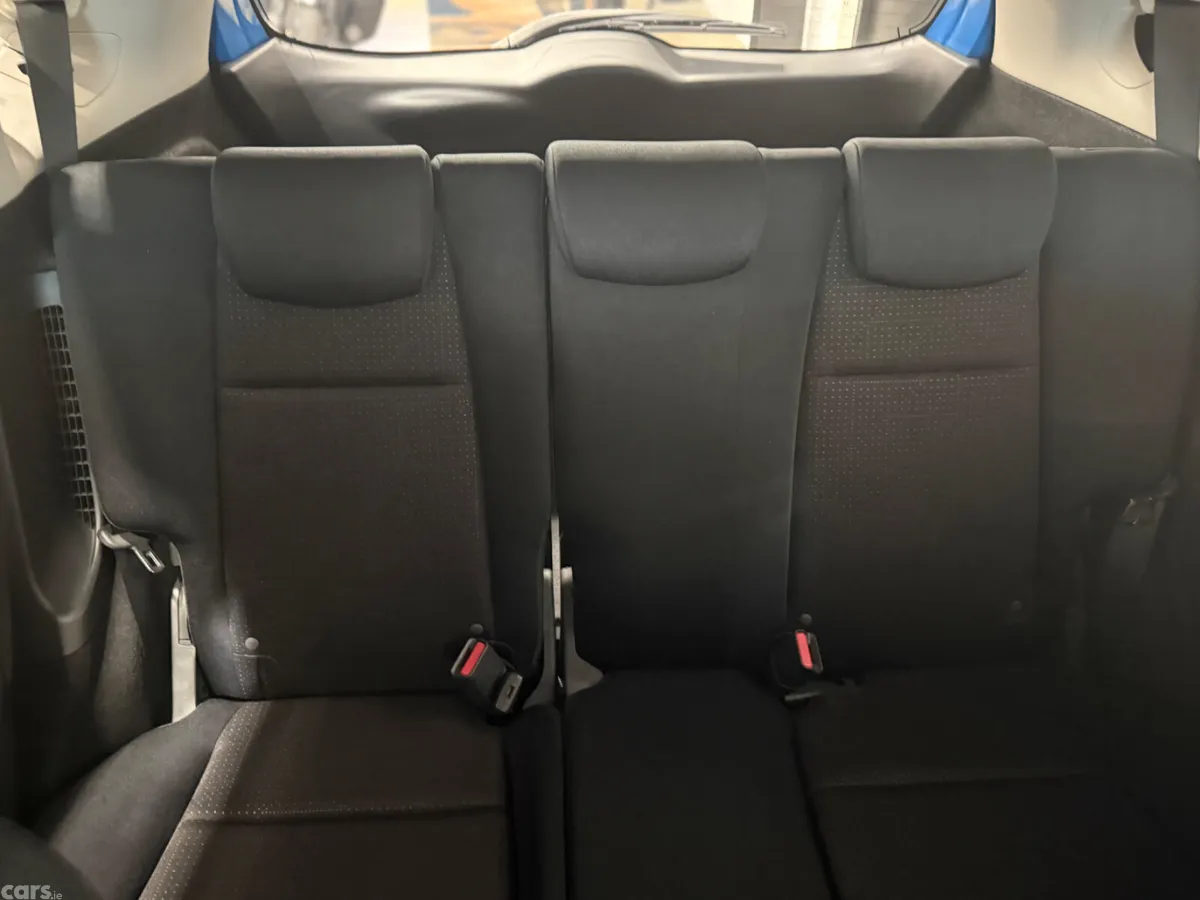 Honda Fit Hatchback, Petrol Hybrid, 2015, Blue