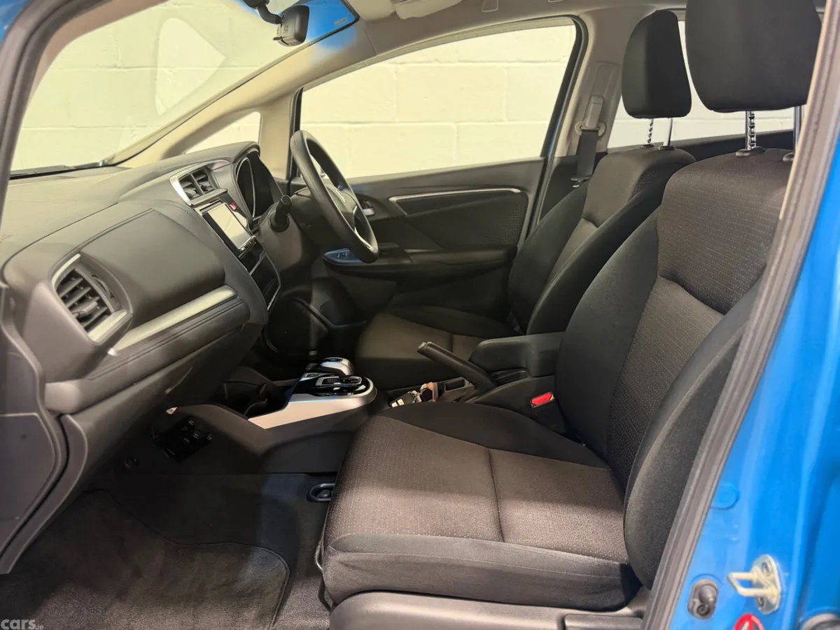 Honda Fit Hatchback, Petrol Hybrid, 2015, Blue
