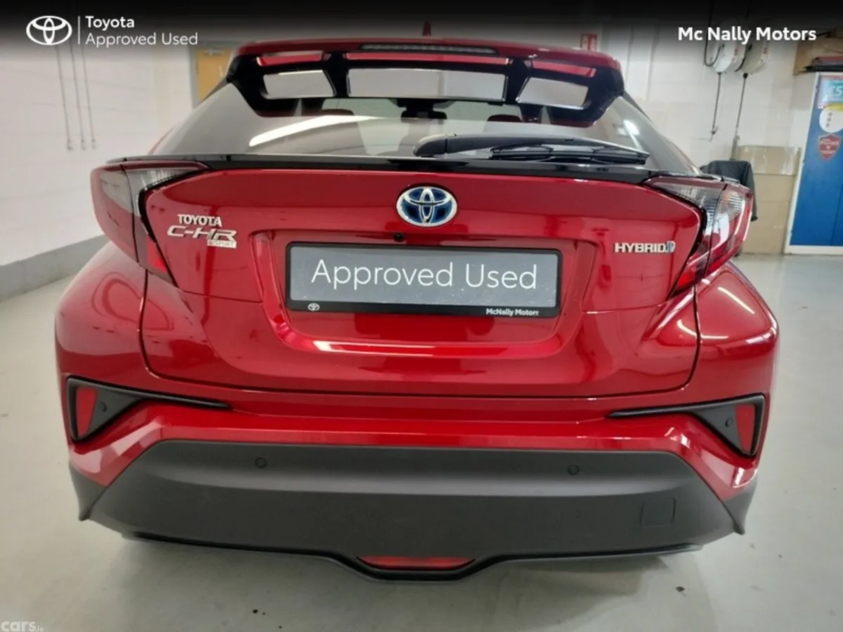 Toyota C-HR SUV, Petrol Hybrid, 2023, Red