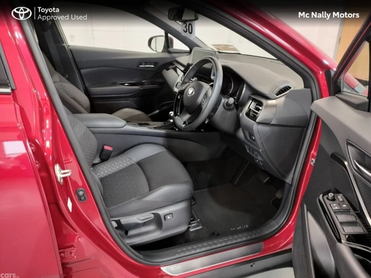 Toyota C-HR SUV, Petrol Hybrid, 2023, Red