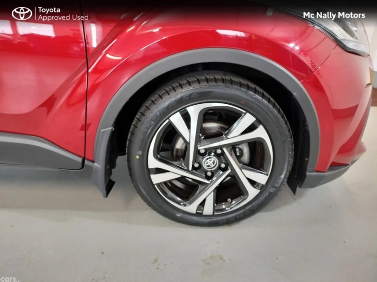 Toyota C-HR SUV, Petrol Hybrid, 2023, Red
