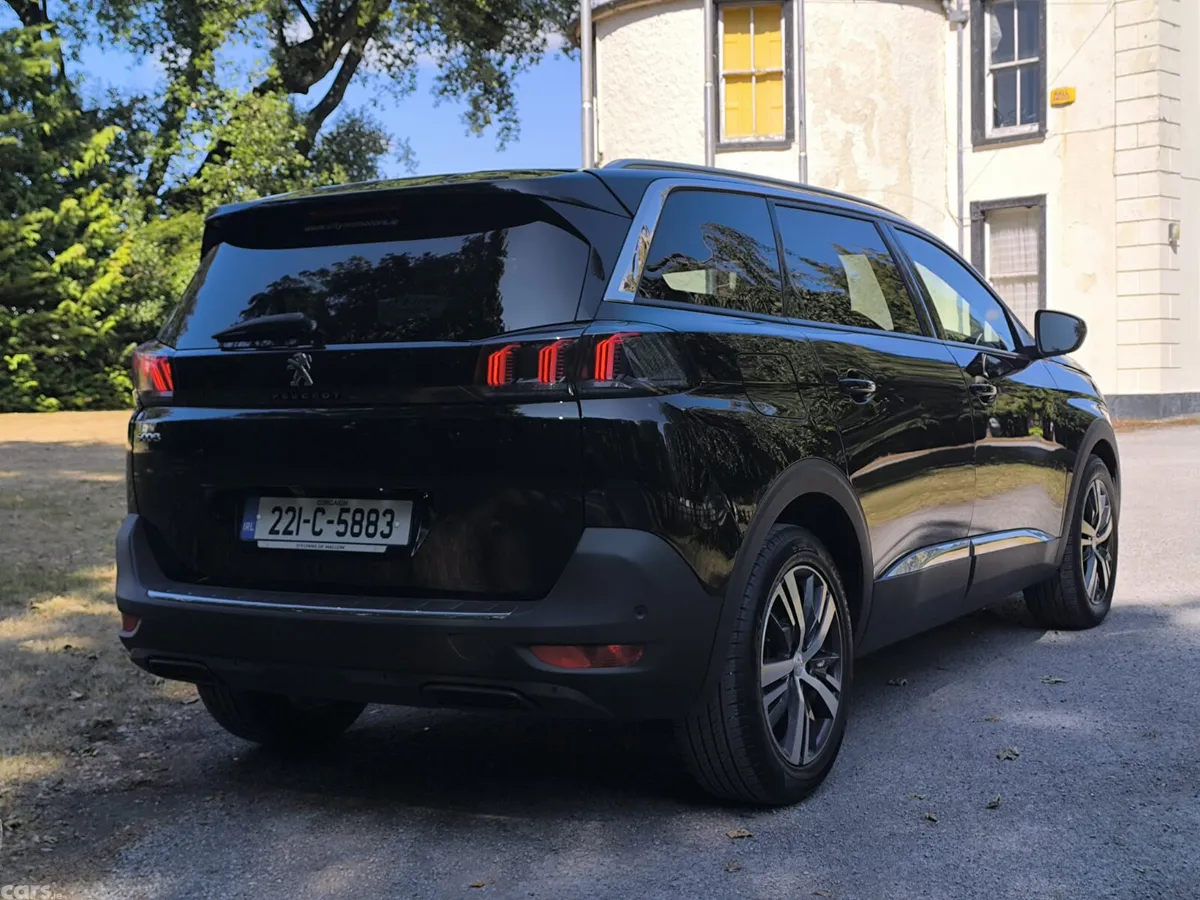 Peugeot 5008 MPV, Diesel, 2022, Black