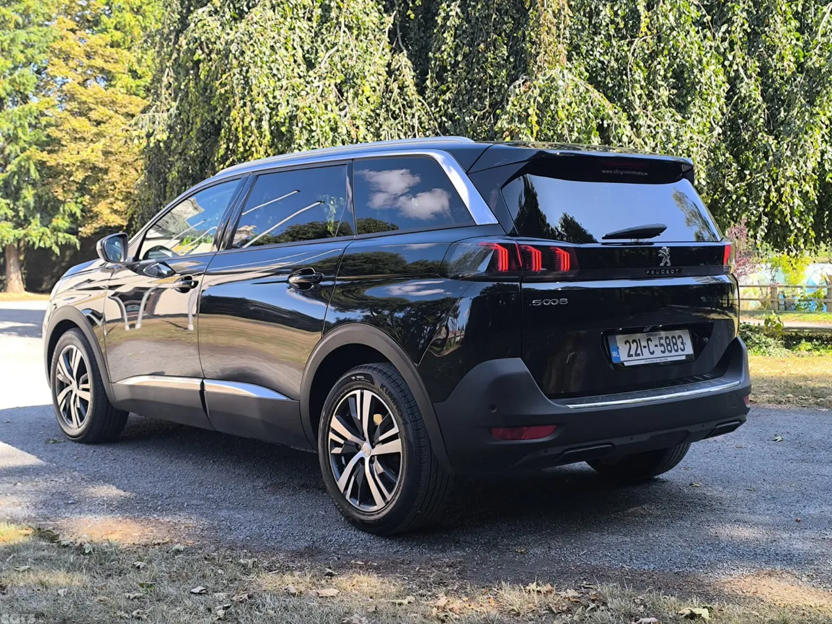 Peugeot 5008 MPV, Diesel, 2022, Black