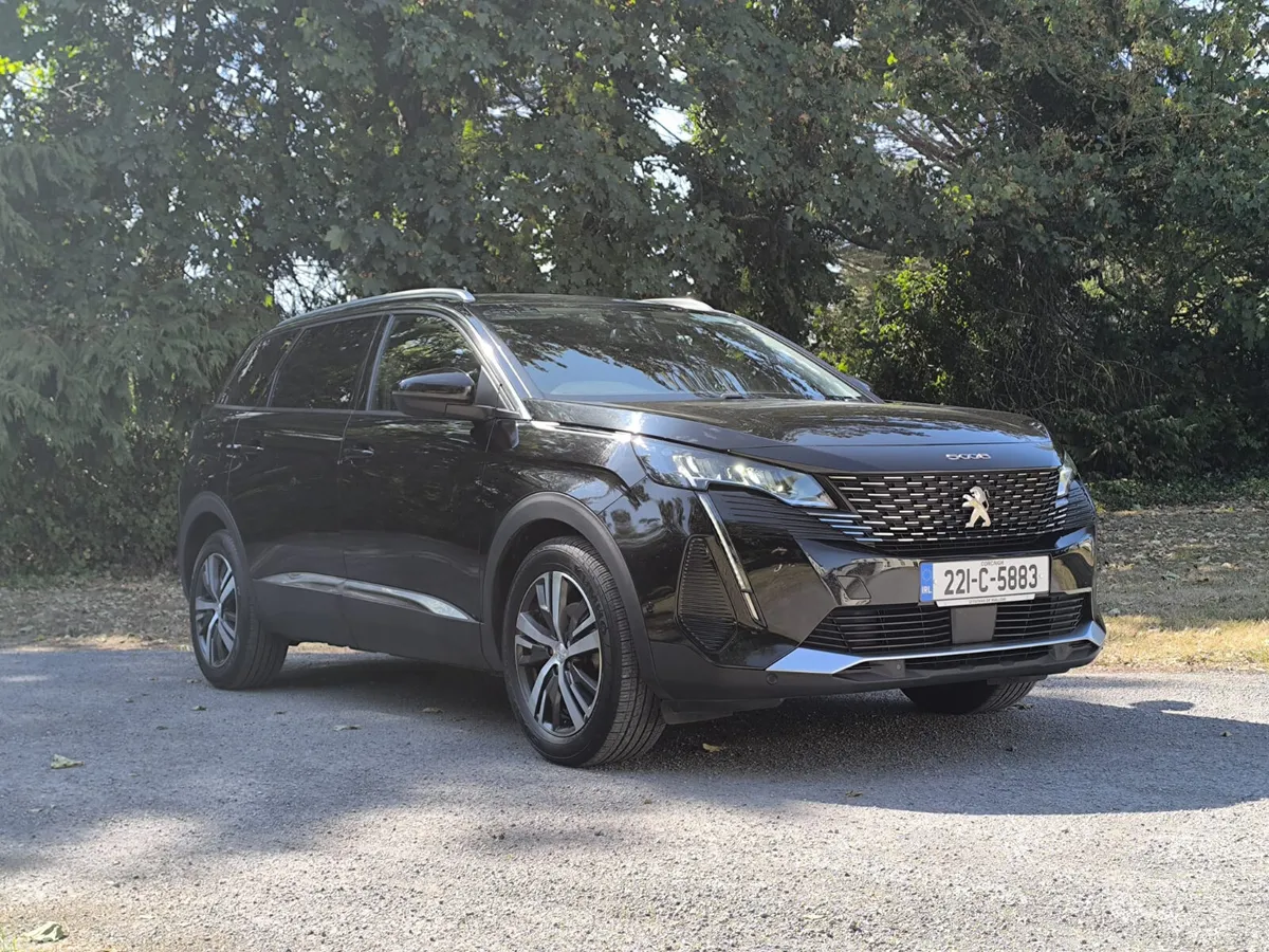 Peugeot 5008 MPV, Diesel, 2022, Black