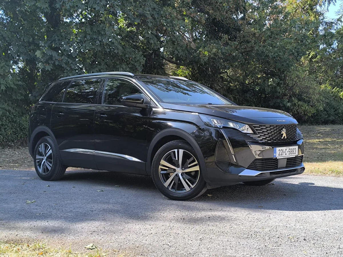 Peugeot 5008 MPV, Diesel, 2022, Black