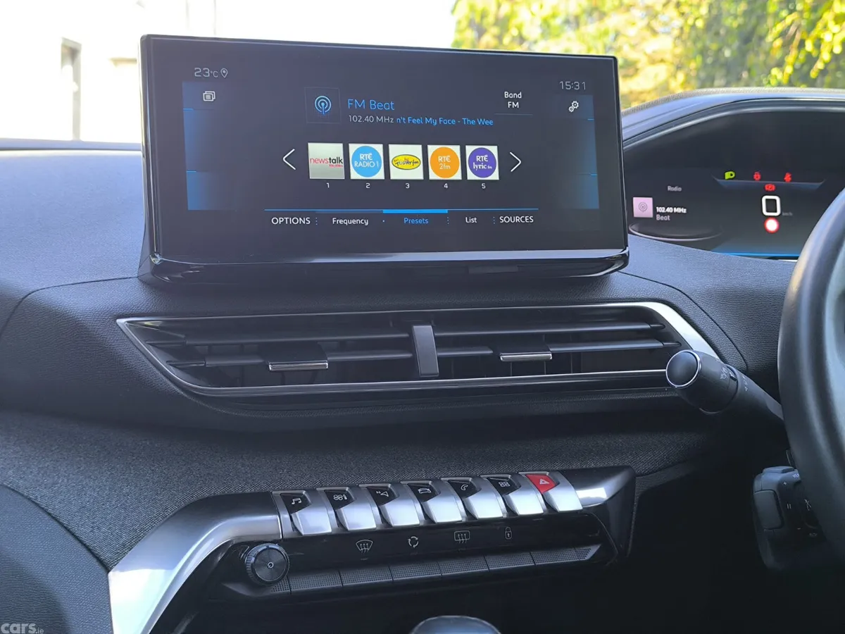 Peugeot 5008 MPV, Diesel, 2022, Black