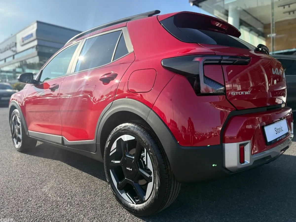 Kia Stonic Hatchback, Petrol, 2027, Red