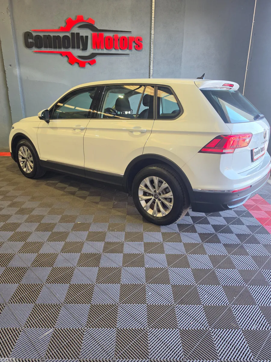 Volkswagen Tiguan SUV, Diesel, 2021, White