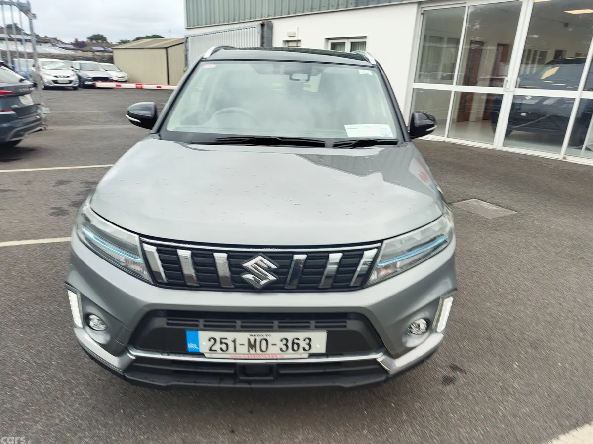 Suzuki Vitara SUV, Petrol Hybrid, 2025, Grey