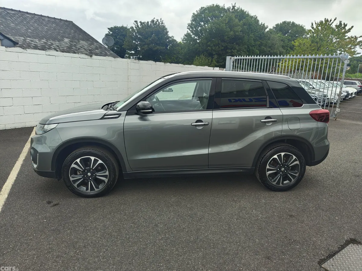 Suzuki Vitara SUV, Petrol Hybrid, 2025, Grey