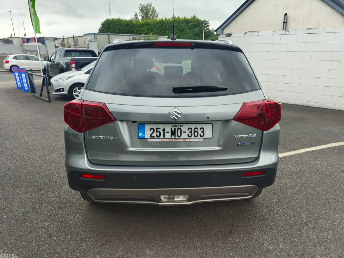 Suzuki Vitara SUV, Petrol Hybrid, 2025, Grey