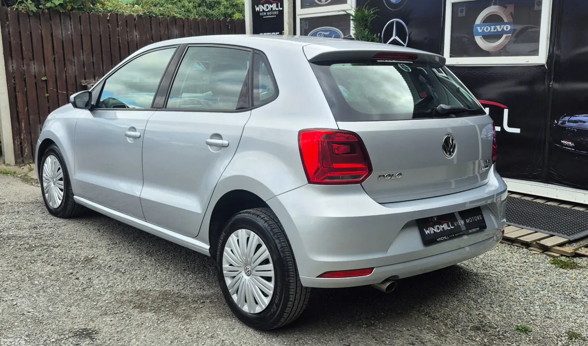 Volkswagen Polo Hatchback, Petrol, 2015, Silver