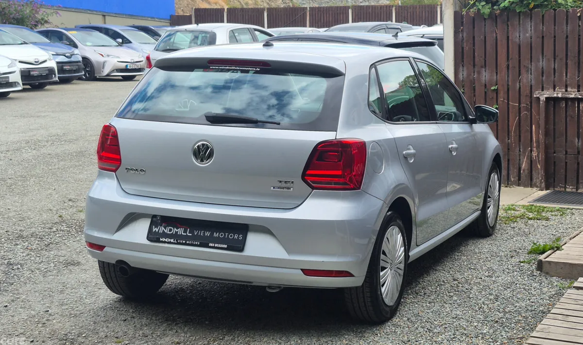 Volkswagen Polo Hatchback, Petrol, 2015, Silver
